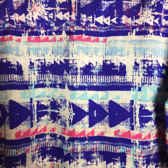 Belle Gray by Lisa Rinna Abstract Bold Bright Watercolor Arrow Blouse Size Small - Picture 4 of 6